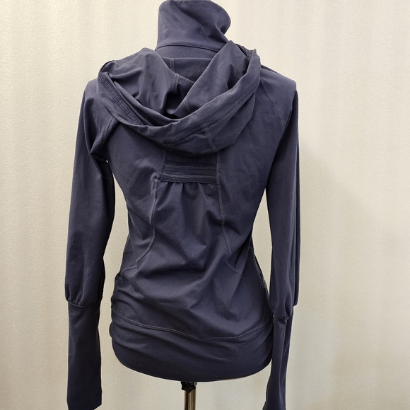 Reebok Running Jacket - Picture 2 of 5